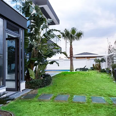 Βίλα Sueper Havuzlu