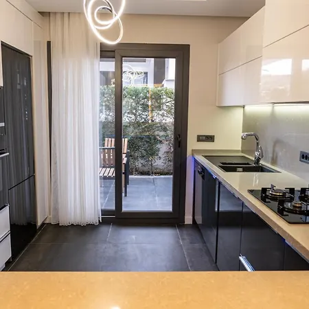 Sueper Havuzlu Çeşme